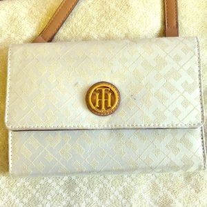 Tommy Hilfiger Wallet side satchel